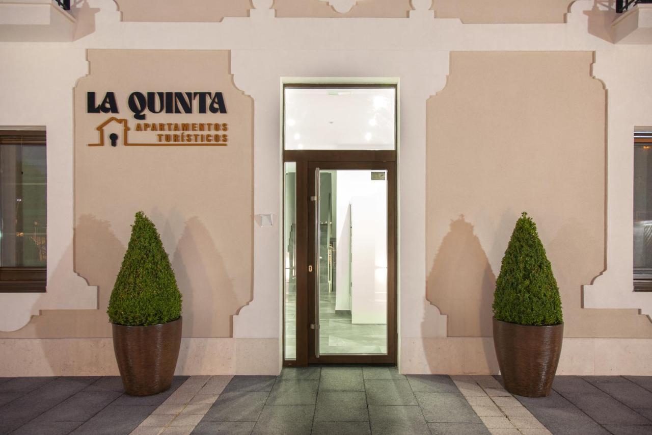 Apartamentos La Quinta Бургос Экстерьер фото