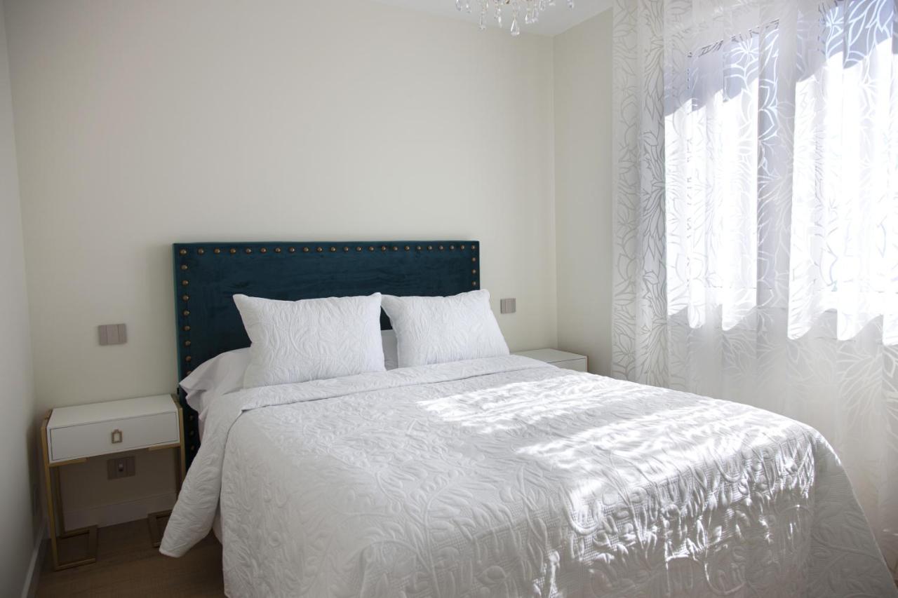 Apartamentos La Quinta Бургос Экстерьер фото